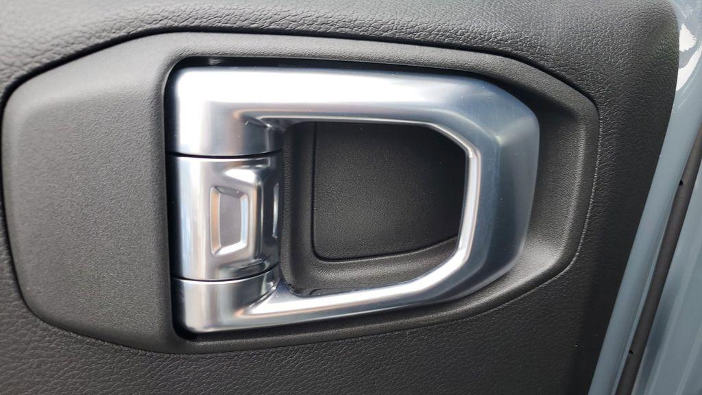 new 2026 Jeep Gladiator car, priced at $50,867