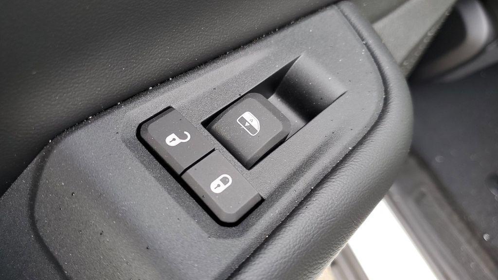 new 2024 Jeep Grand Cherokee car, priced at $37,995