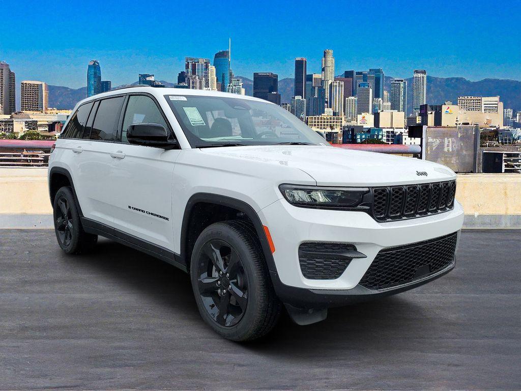 new 2024 Jeep Grand Cherokee car, priced at $37,995