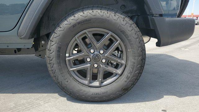 new 2025 Jeep Wrangler car, priced at $46,580