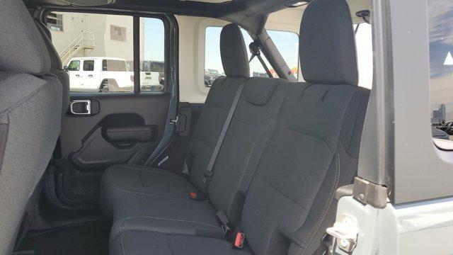 new 2025 Jeep Wrangler car, priced at $46,580