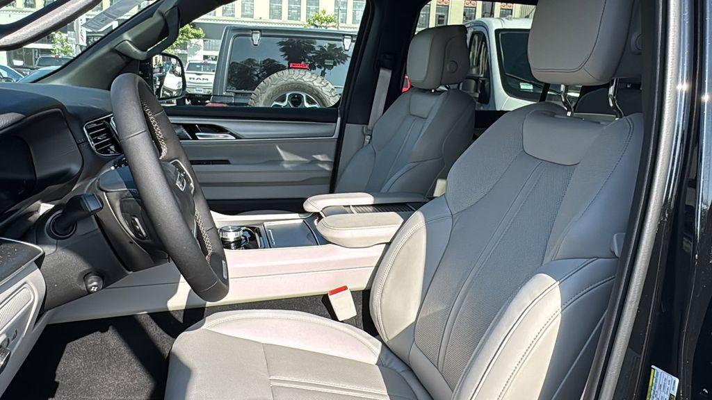 new 2025 Jeep Wagoneer car, priced at $65,735