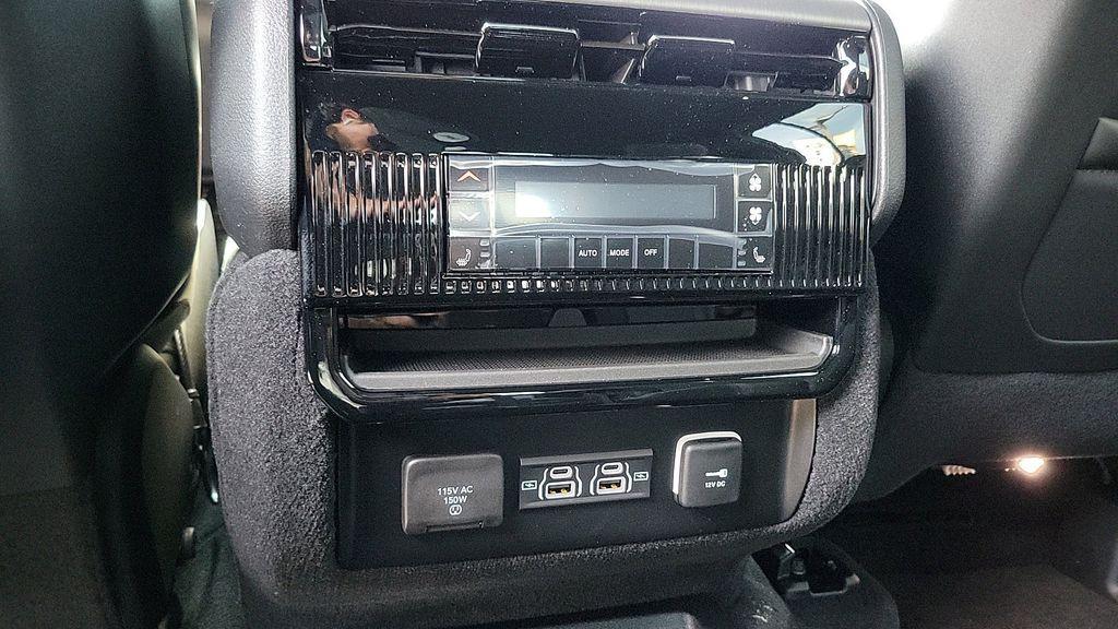 new 2025 Jeep Wagoneer car, priced at $65,072