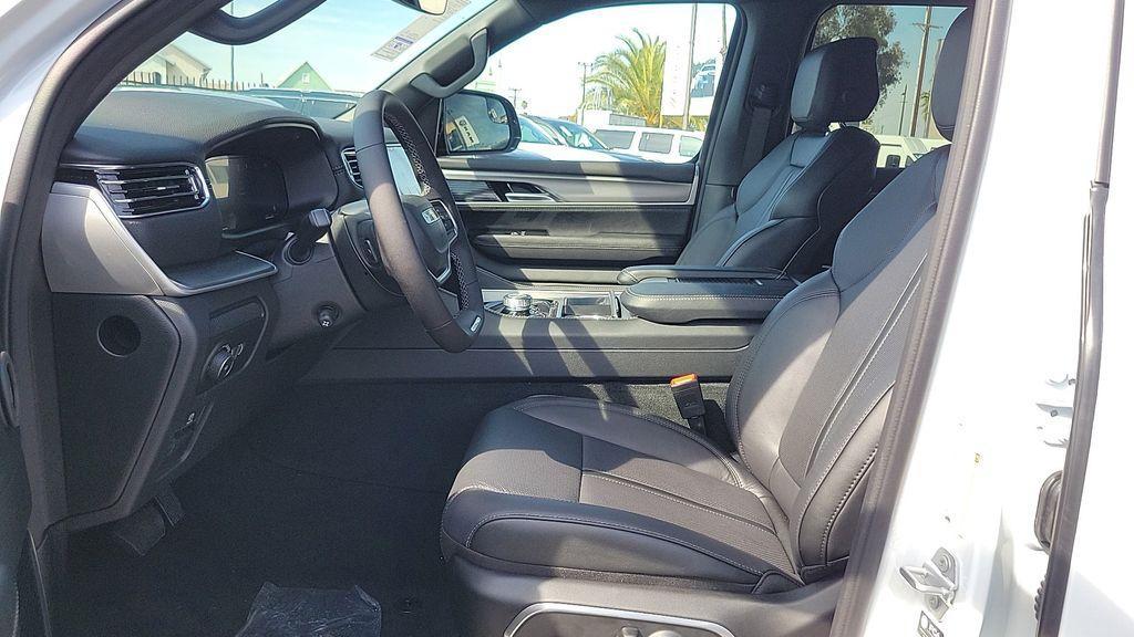 new 2025 Jeep Wagoneer car, priced at $65,072