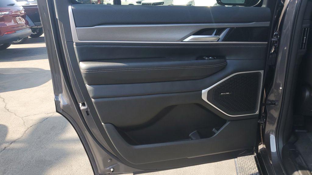 new 2025 Jeep Wagoneer car, priced at $71,967