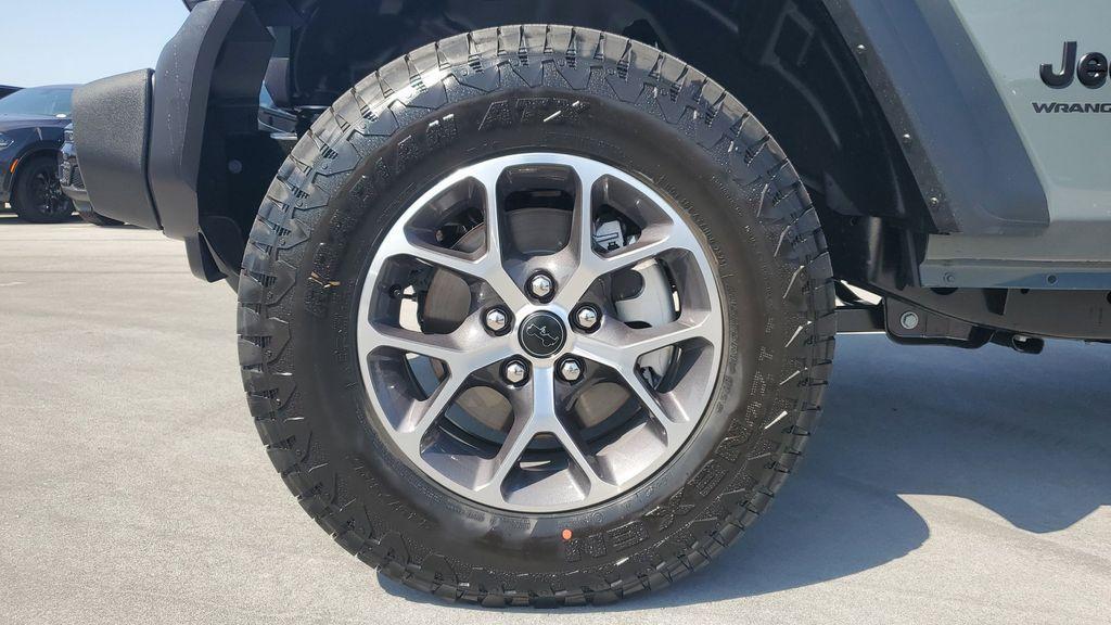 new 2025 Jeep Wrangler car, priced at $50,726