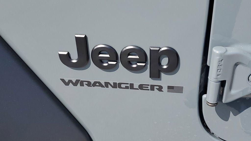 new 2025 Jeep Wrangler car, priced at $50,726