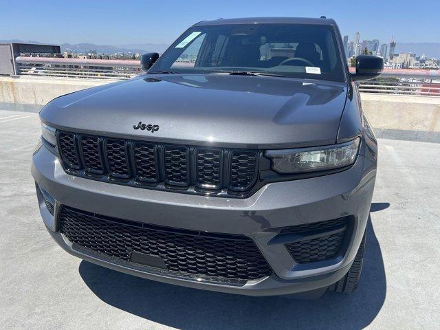 new 2024 Jeep Grand Cherokee car, priced at $46,670