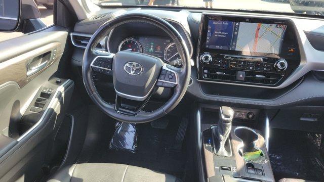 used 2022 Toyota Highlander car, priced at $39,519