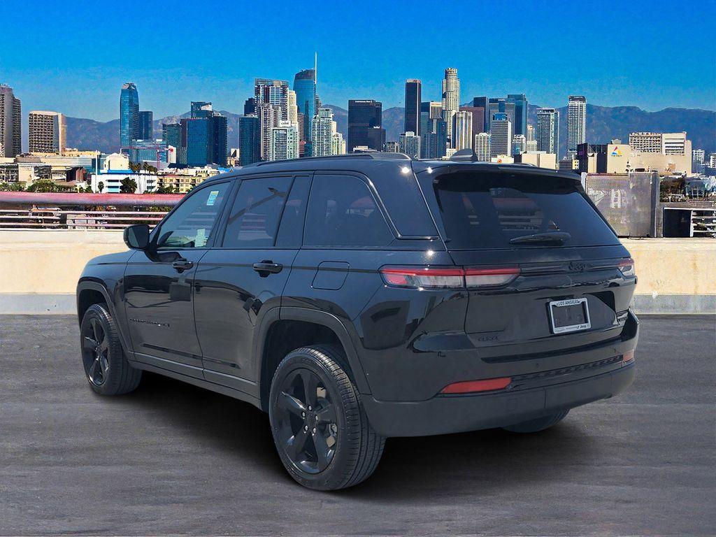 new 2025 Jeep Grand Cherokee car, priced at $52,260
