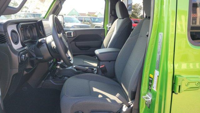 new 2025 Jeep Gladiator car, priced at $46,035