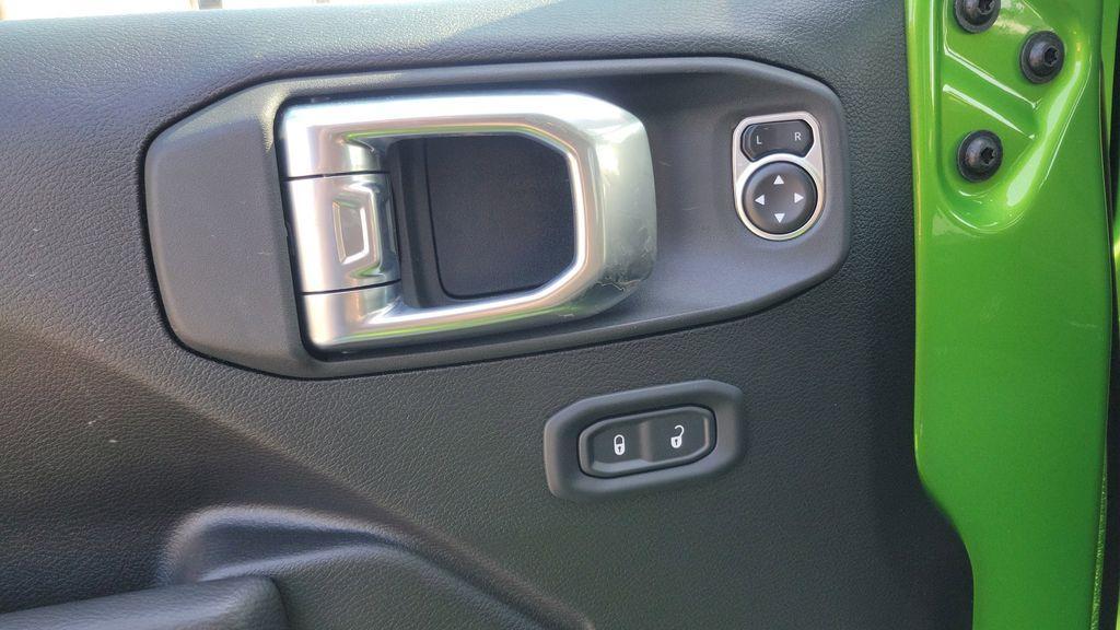 new 2025 Jeep Gladiator car, priced at $40,995
