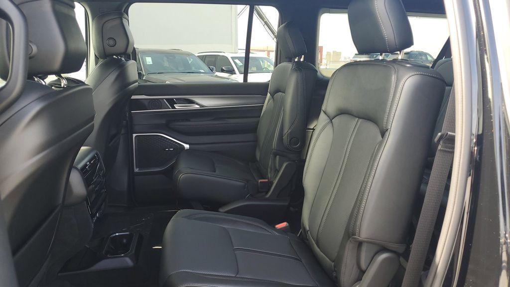 new 2025 Jeep Wagoneer L car, priced at $73,306