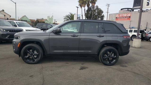 new 2025 Jeep Grand Cherokee car, priced at $46,175