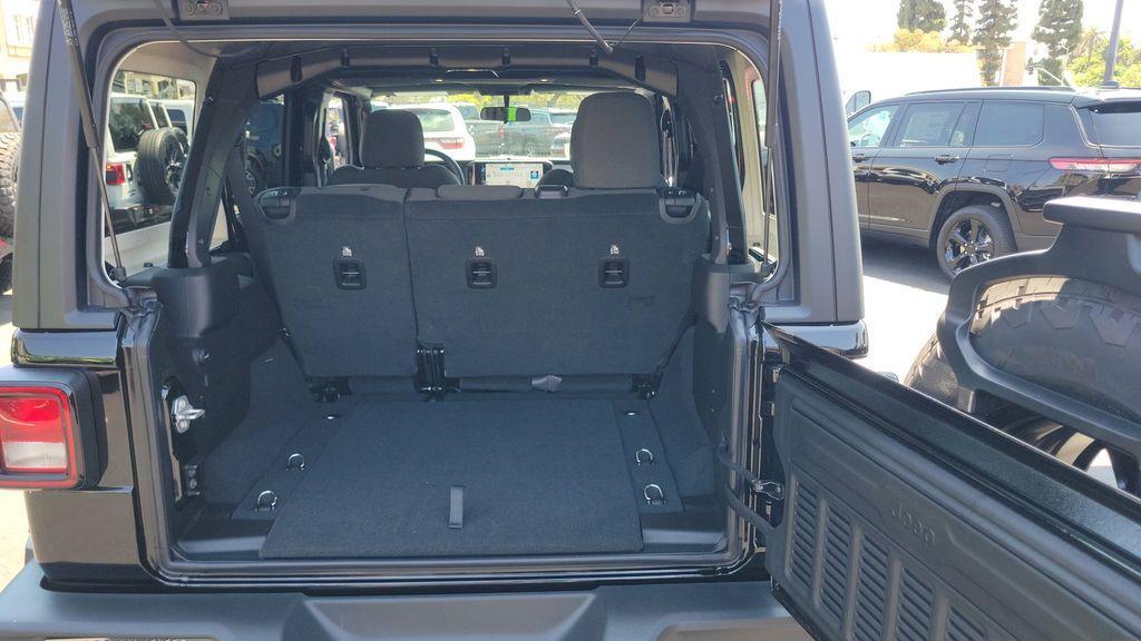 new 2025 Jeep Wrangler car, priced at $40,040