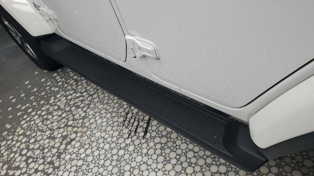 used 2022 Jeep Wrangler Unlimited car, priced at $33,919