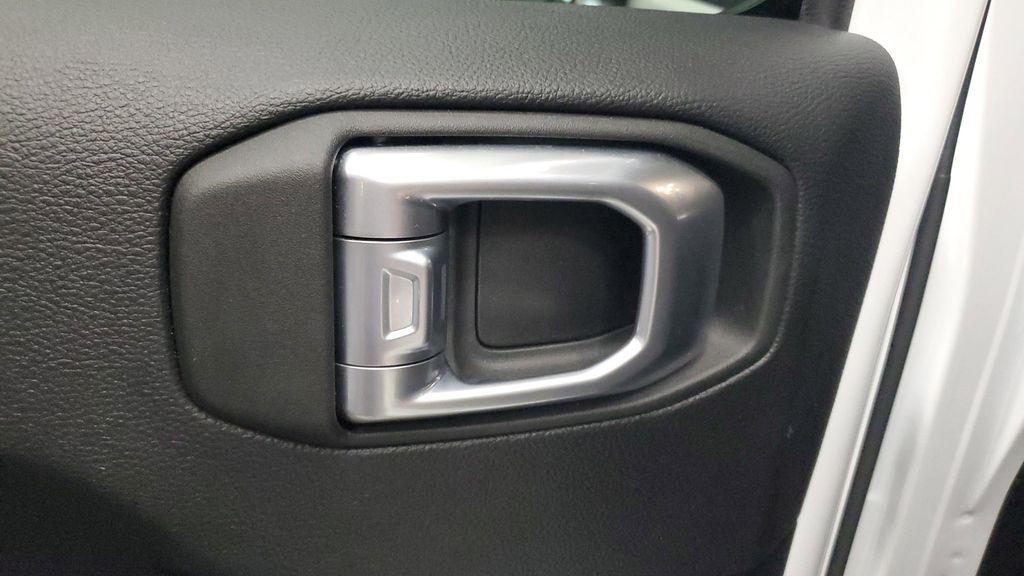 used 2022 Jeep Wrangler Unlimited car, priced at $33,919