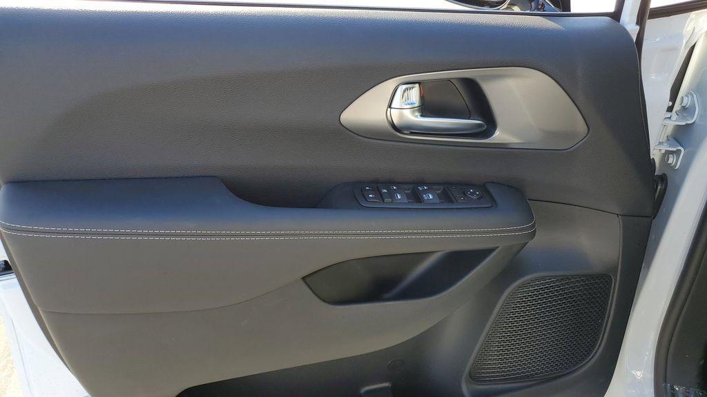 new 2025 Chrysler Voyager car, priced at $37,995