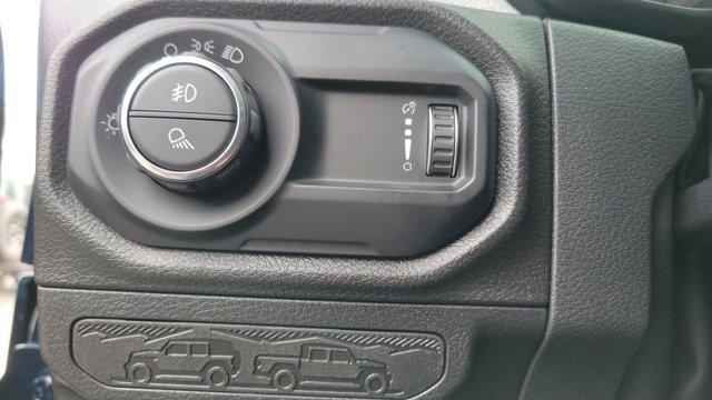 new 2025 Jeep Gladiator car, priced at $46,335