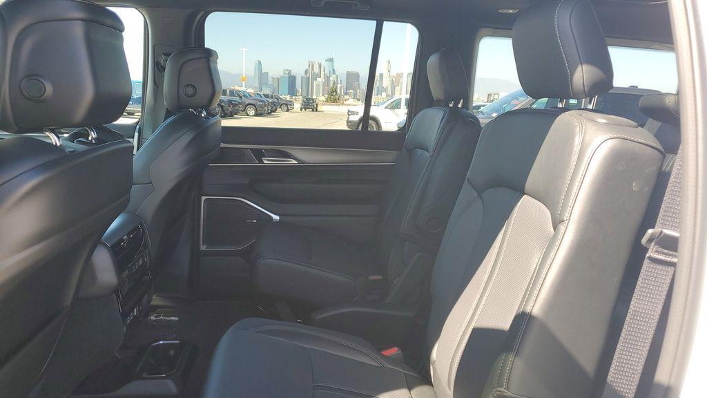 new 2025 Jeep Wagoneer car, priced at $69,926