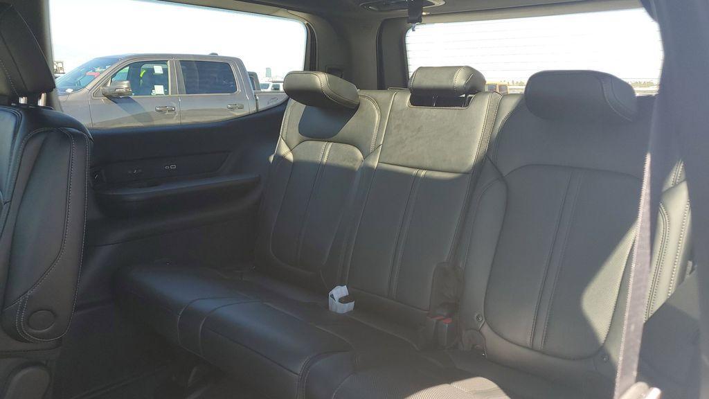 new 2025 Jeep Wagoneer car, priced at $69,926