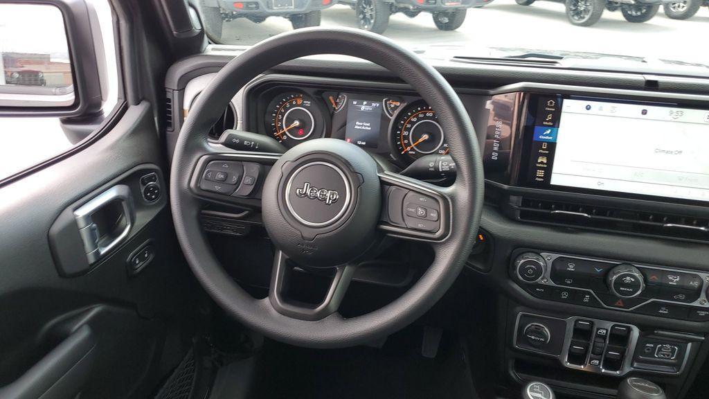new 2025 Jeep Gladiator car, priced at $39,995