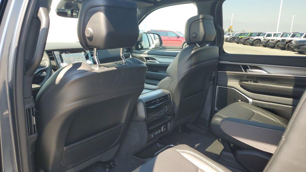 new 2025 Jeep Wagoneer car, priced at $70,545