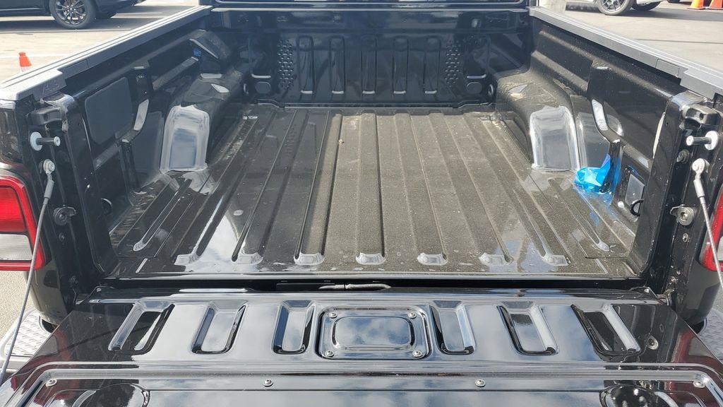 new 2025 Jeep Gladiator car, priced at $44,877