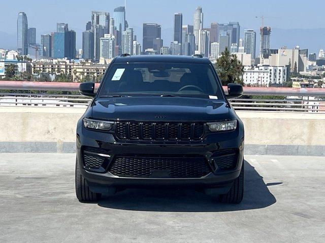 new 2024 Jeep Grand Cherokee car, priced at $50,170