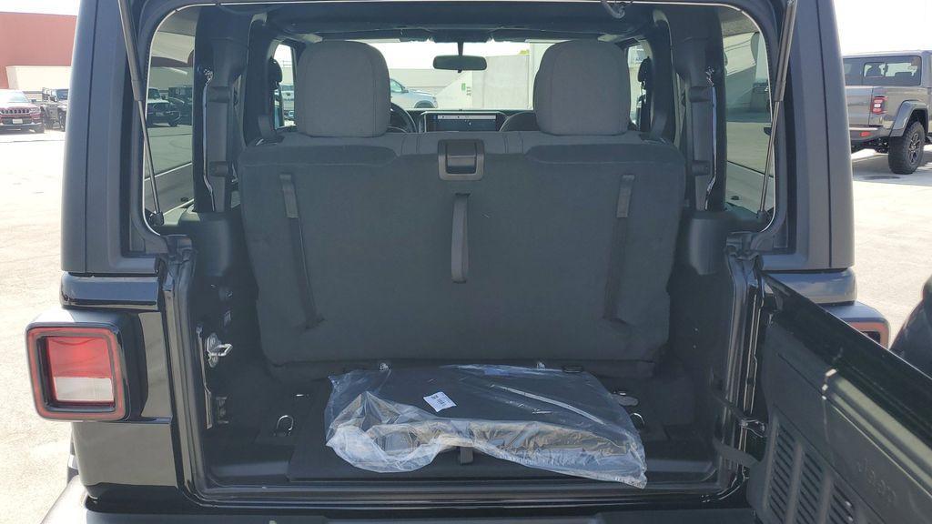 new 2025 Jeep Wrangler car, priced at $37,575