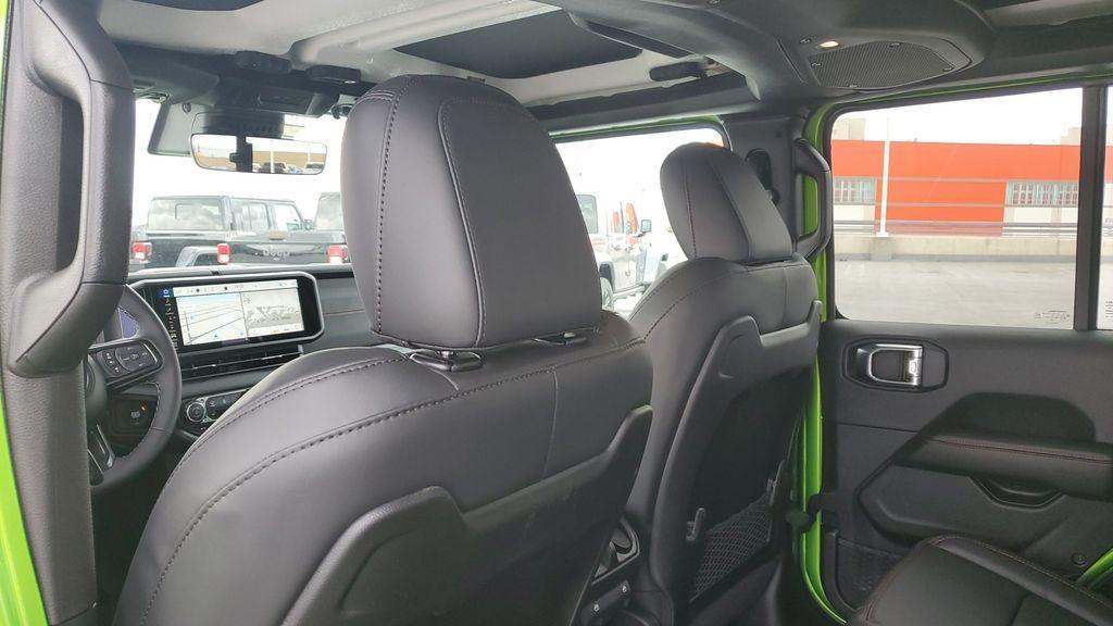 new 2025 Jeep Gladiator car, priced at $53,995