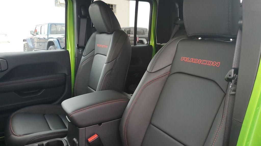 new 2025 Jeep Gladiator car, priced at $53,995
