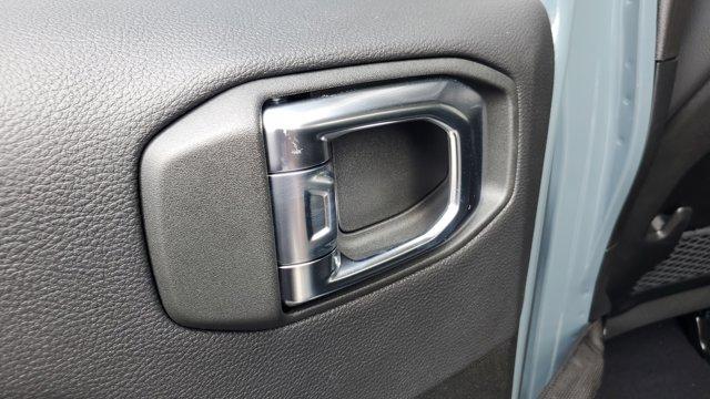 new 2025 Jeep Gladiator car, priced at $50,280