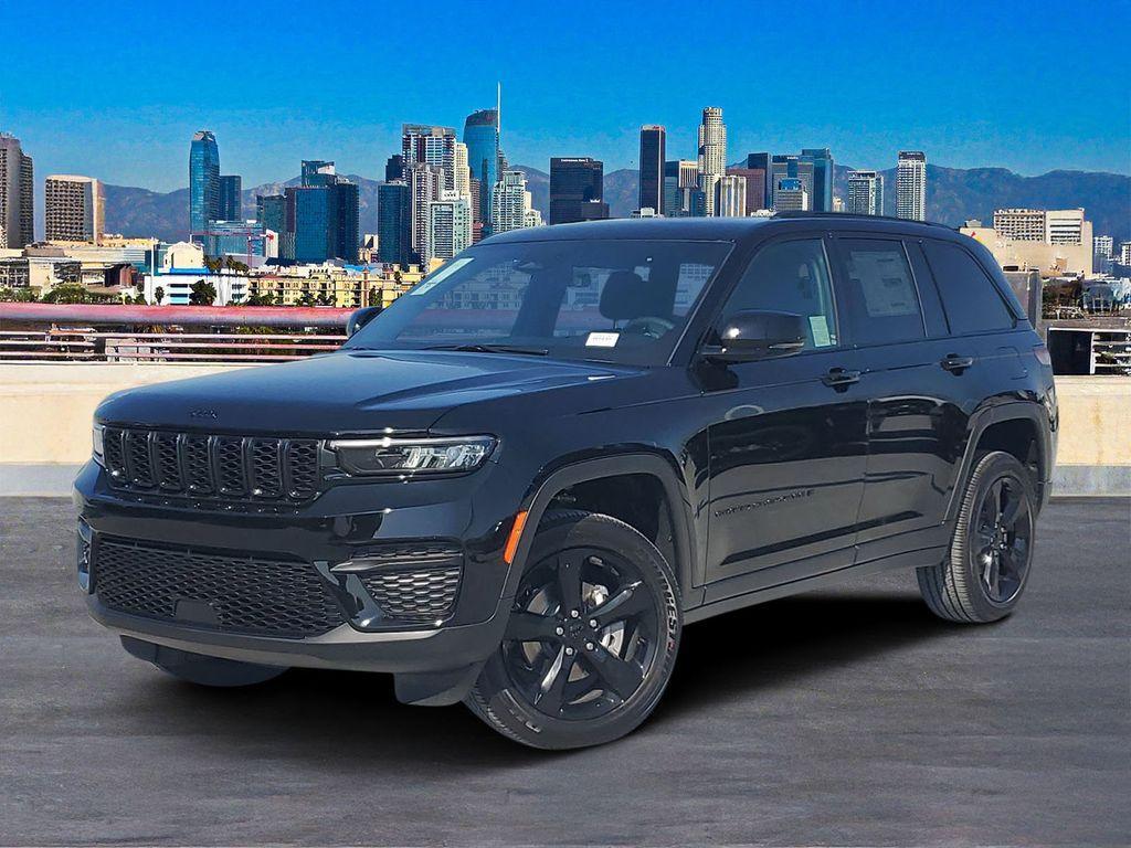 new 2025 Jeep Grand Cherokee car, priced at $41,002