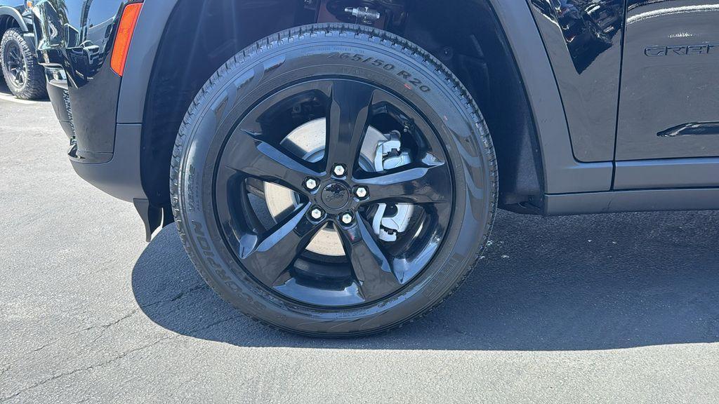 new 2025 Jeep Grand Cherokee L car, priced at $52,787
