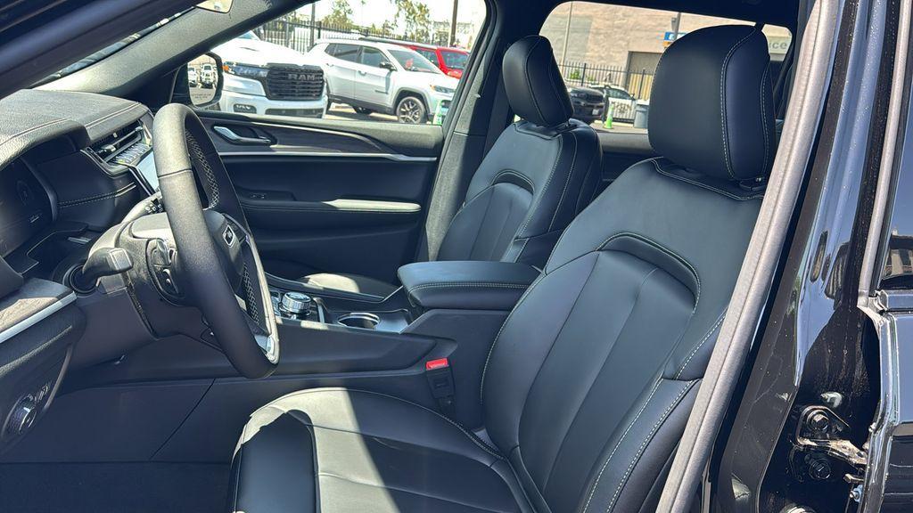 new 2025 Jeep Grand Cherokee L car, priced at $52,787