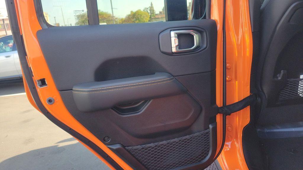 new 2025 Jeep Gladiator car, priced at $54,485
