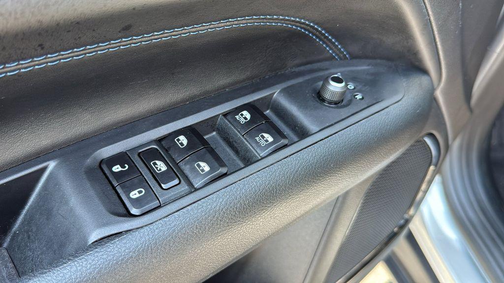 used 2025 Jeep Compass car, priced at $26,419