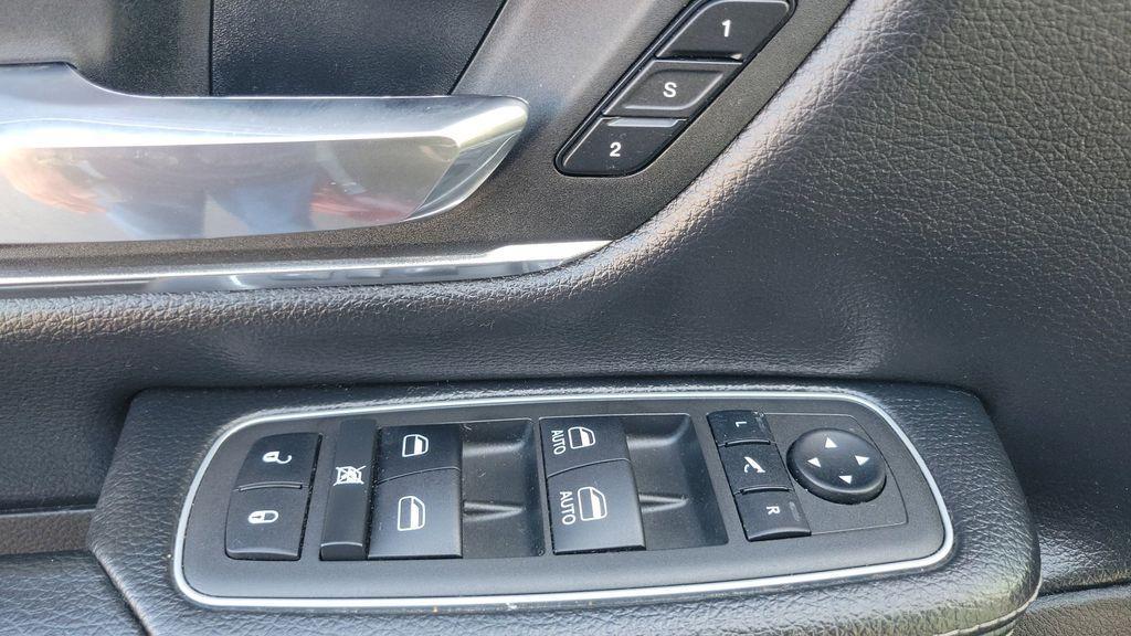 used 2022 Ram 1500 car, priced at $42,419