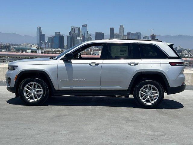 new 2024 Jeep Grand Cherokee car, priced at $36,959