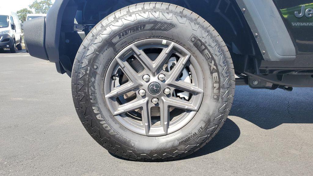 new 2025 Jeep Wrangler car