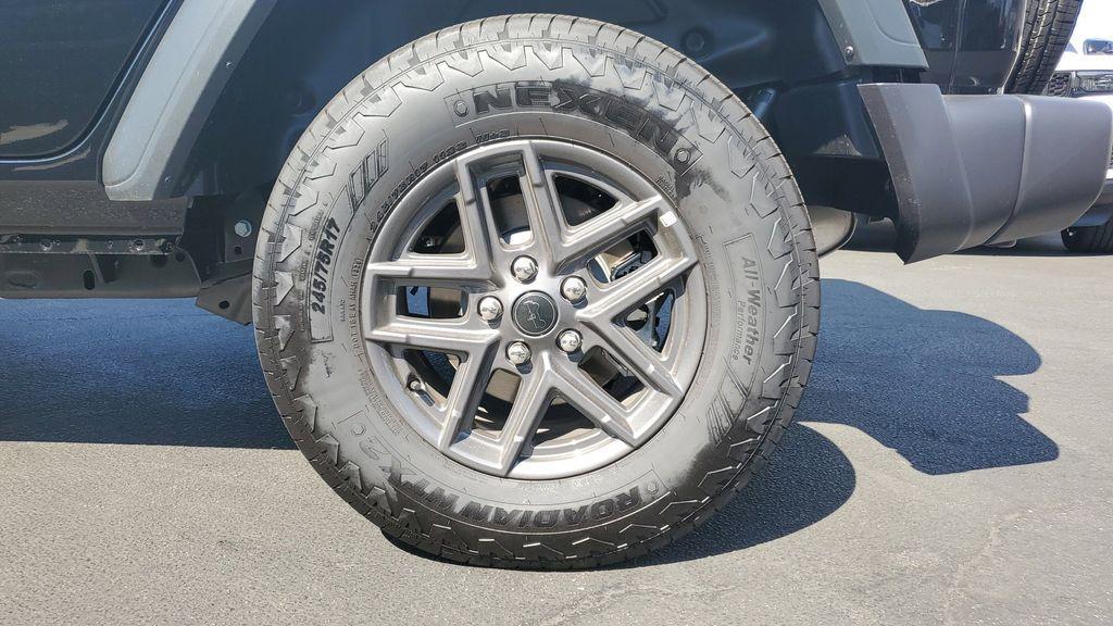 new 2025 Jeep Wrangler car