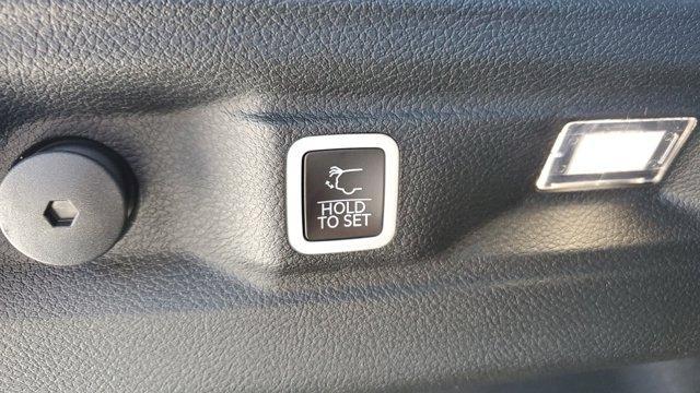 new 2025 Jeep Grand Cherokee L car, priced at $49,996