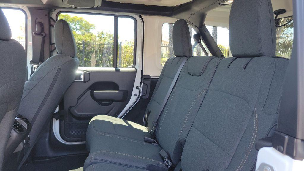 new 2025 Jeep Wrangler car, priced at $39,050