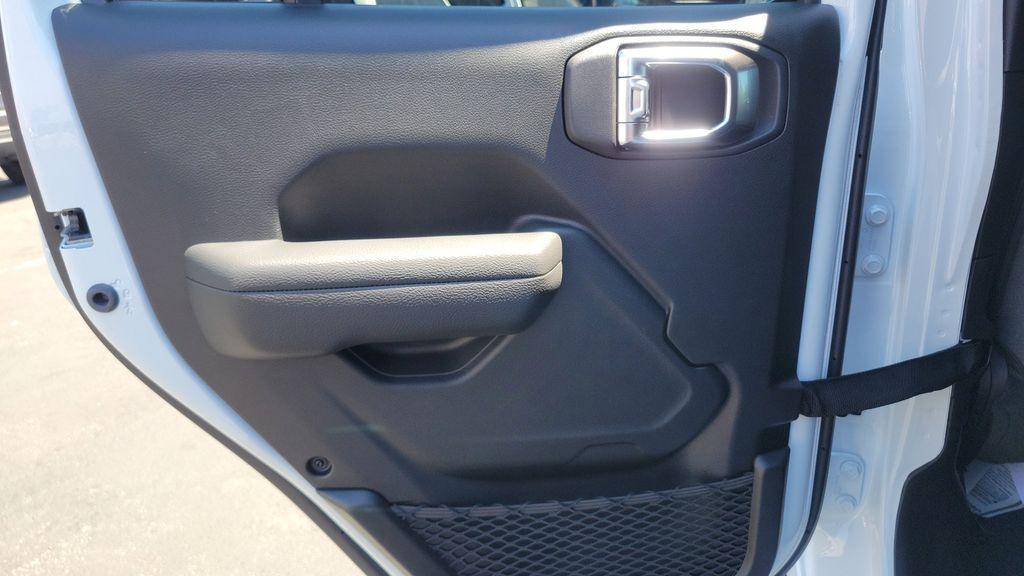 new 2025 Jeep Wrangler car, priced at $39,050