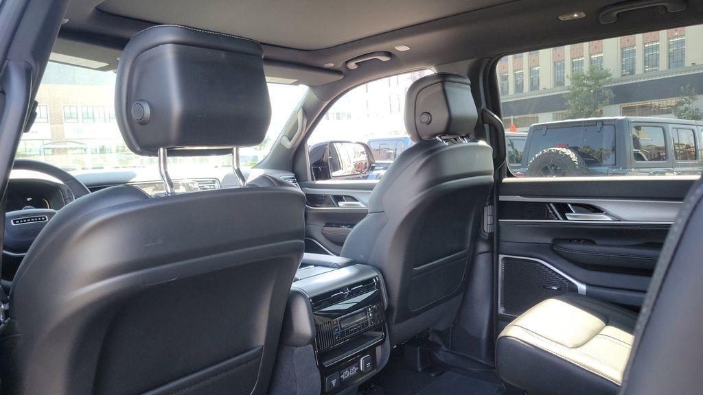 new 2025 Jeep Wagoneer car, priced at $75,530