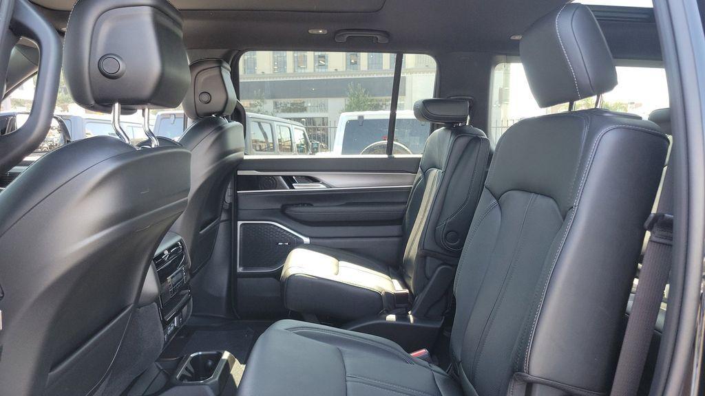 new 2025 Jeep Wagoneer car, priced at $75,530