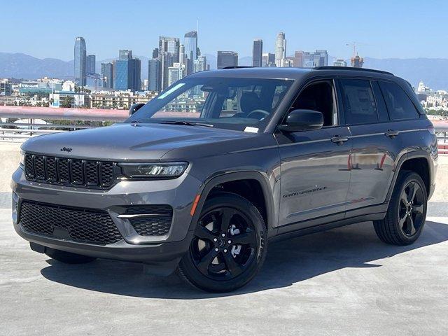 new 2024 Jeep Grand Cherokee car, priced at $49,670