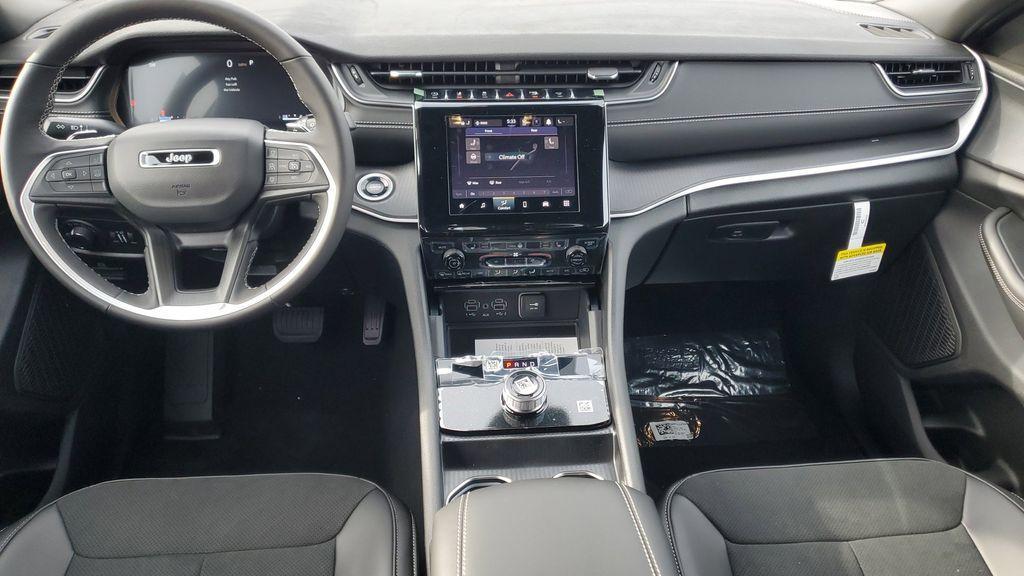 new 2025 Jeep Grand Cherokee L car, priced at $36,488
