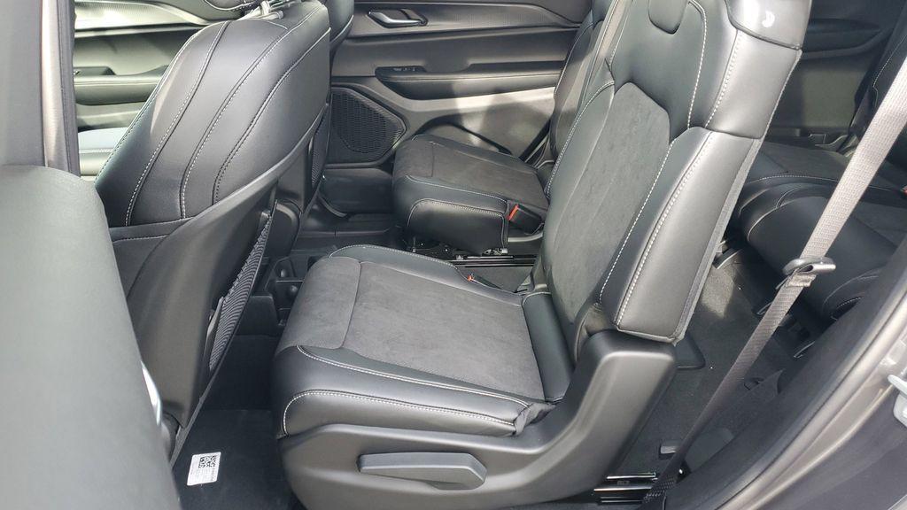 new 2025 Jeep Grand Cherokee L car, priced at $36,488